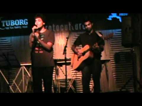 Ankit Dayal and Arjun Tandon (Live at The Blue Frog) - Traffic In The Sky