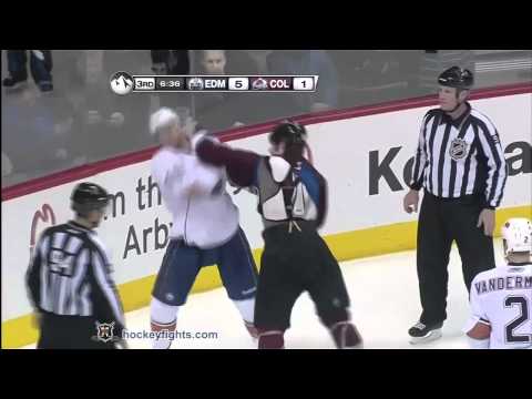 Alex Plante vs Cody McLeod Mar 5, 2011