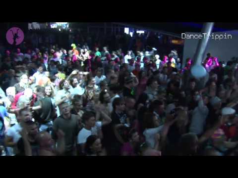 The Prodigy - Breathe [played by Smash HiFi]