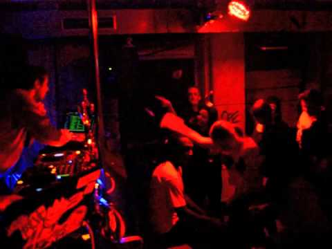 DJ BEATZEPS BOOM SHiVA REMiX CLASH WiNNER 2014