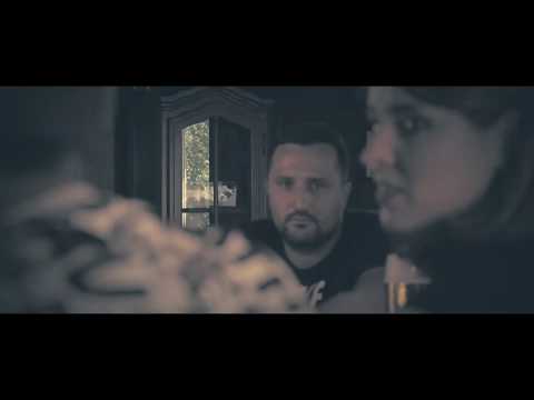 Scream 96 - SCREAM - Holka z baru