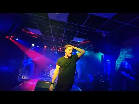 Fangs out Live At The Cobblestones Bridgwater