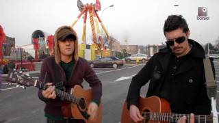 Piazza Delight: A Toys Orchestra - Lily Allen, David Bowie, Radiohead mashup su BonsaiTV