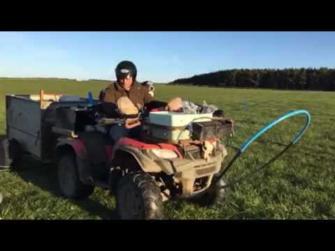 Electric fence crosser
