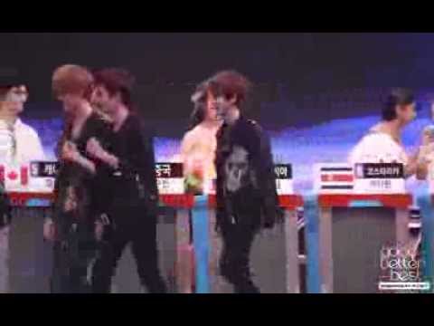 120831 Quiz on Korea Baekhyun fancam - hwaiting~hwaiting~hwaiting!!!^^