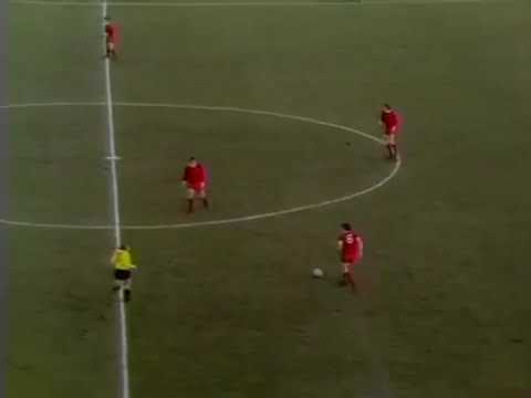 🟡⚫ Dynamo Dresden vs Liverpool FC 🔴🔴 1975-1976