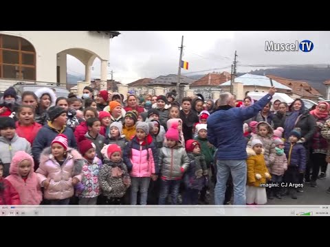 Jurnal MUSCEL TV 14.12.2021 Cadouri pentru familii nevoiașe oferite de Consiliul Județean Argeș