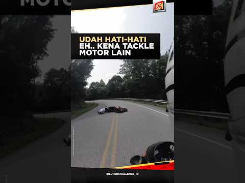 Udah Hati-hati, Eh...Kena Tackle Motor Lain