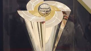 マツダスタジアムに展示されたWBC優勝トロフィー