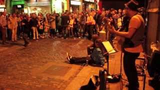 Hit the road Jack (Ray Charles cover) - Simon Carrière live acoustic in Temple Bar, Dublin - 09 2013