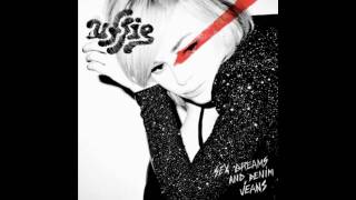 Uffie-  Sex dreams and denim jeans (w/lyrics)
