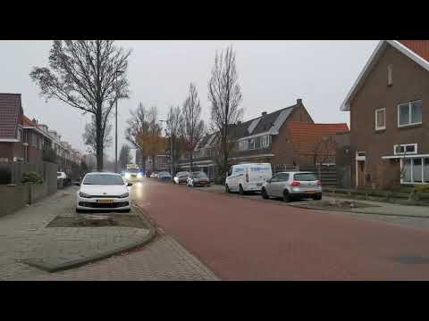 *PRIMEUR* A1 Ambulance 10-119 Den Helder met spoed naar woningbrand