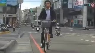 違規還在那邊大聲，只好讓你紅了