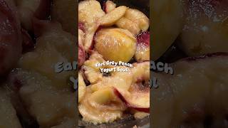 アールグレイと桃コンポートのヨーグルトボウルを作って食べる朝☀️