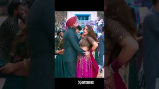 Download lagu Mrunal thakur hot mp3