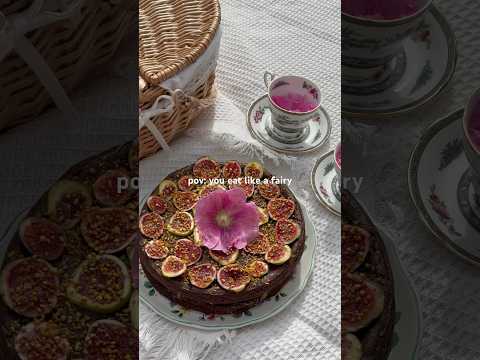 fairy food 🧚💕🌼 #fairy #food #cake #baking#health #foraging #healthy #vegan #plantbased #food