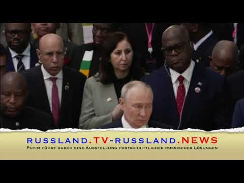 Putin führt durch eine Ausstellung fortschrittlicher russischer Lösungen