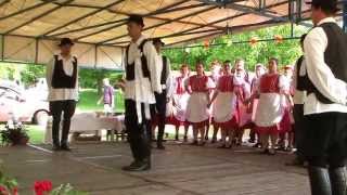 preview picture of video 'Csitár Falunap 2013 - Csitári hagyományőrzők műsora  ( 1 / 2 . rész )'