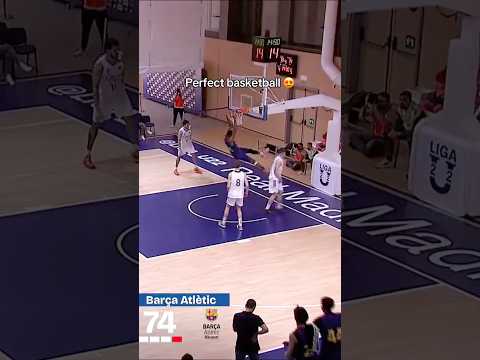 I know coach is smiling watching this 😊 (via Liga U/YT) #basketball #europe #fcbarcelona #shorts