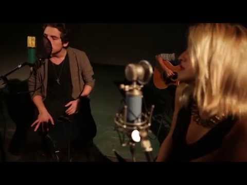 Maxi Espindola - Corazón Hambriento ft. Carla Dorto