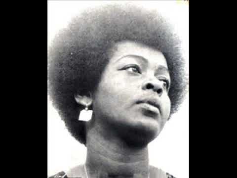 Phyllis Dillon - Doing The Reggae