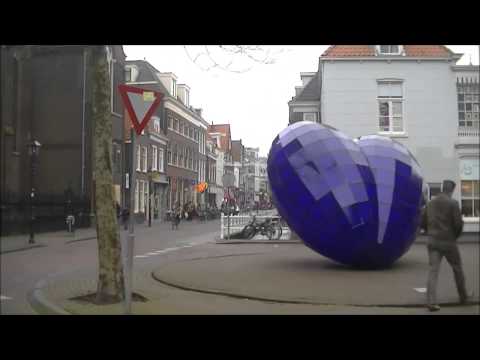 Trajectopname Veolia lijn 81 door de binnenstad van Delft