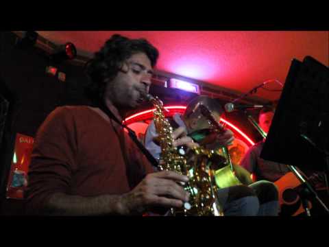 McCarthys Bar - The Satellites - Never Tear us Apart