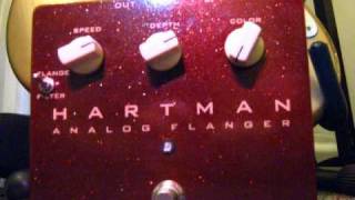 Video thumbnail for Hartman Analog Flanger - Clip / Demo [Boutique Electric Mistress Clone] by Arafúra