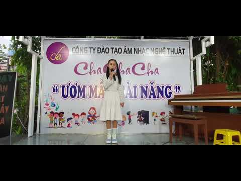 Mùa hạ và những chùm hoa nắng - An Khuê