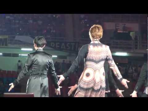 [HD] 120407 KMWB TVXQ - Rising Sun (Back View)