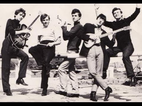 KARAOKE - Czerwone Gitary - Ciągle pada