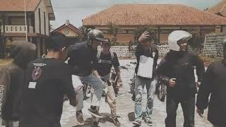 Download lagu Holiday viavalen versi anak cb. mp3