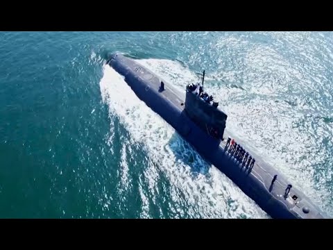 Submarine: Life under the Waves (2021)