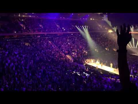 Hillsong United Rain/Reign - O Praise the Name Madison Square Garden NYC