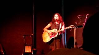 Quackking Presents: Kris Delmhorst "Bees"