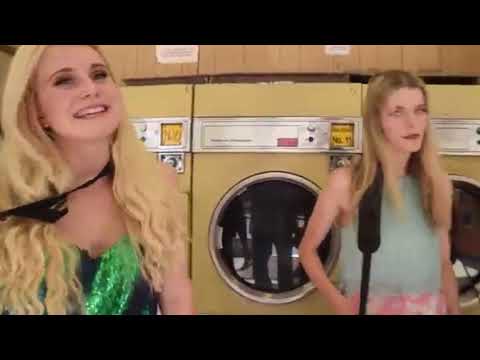 SHE Roams performing Teenage Dirtbag - Available from AliveNetwork.com