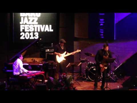 Emil Afrasiyab and his friends - Shalaho.