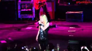 Avril Lavigne - Smile - Live São Paulo Brasil 28-07-2011 HD by @PunkMatic