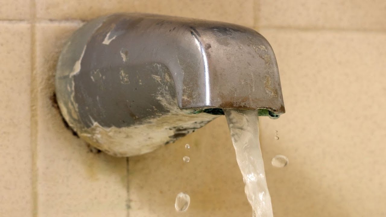 How To Clean A Faucet Remove Hard Water Stains Restore And