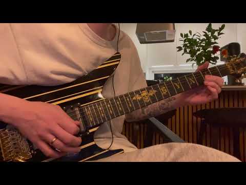 Hail To The King Solo - Avenged Sevenfold