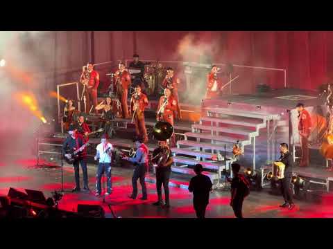 Christian Nodal - Los Plebes Del Rancho De Ariel Camacho “Te Metiste” (En Vivo)