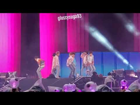 BTS Boy with Luv Paris w Halsey