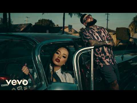 Becky G ft. Farruko - FUEGO QUE ME SALVÓ (Lyrical Music Video 2026)