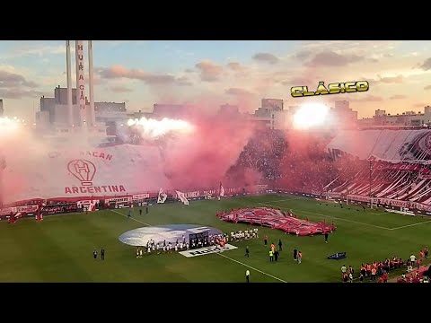 "Recibimiento Huracán vs San Lorenzo" Barra: La Banda de la Quema &bull; Club: Huracán &bull; País: Argentina