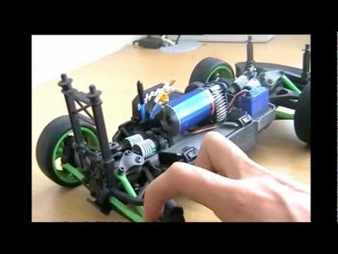 REMOVING TRAXXAS AXLE CARRIERS 1/16