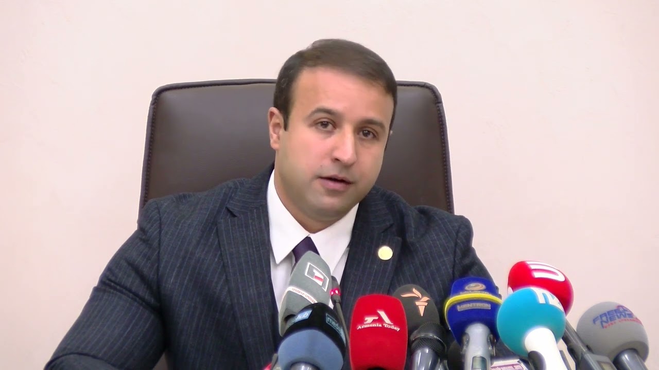 Կսկսեմ քննարկումների շարք, որպեսզի ՀՀ-ում զինապարտության տարիքը բարձրացվի