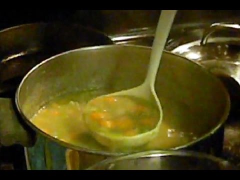 Pretty Pea Soup with An Iowa Mom