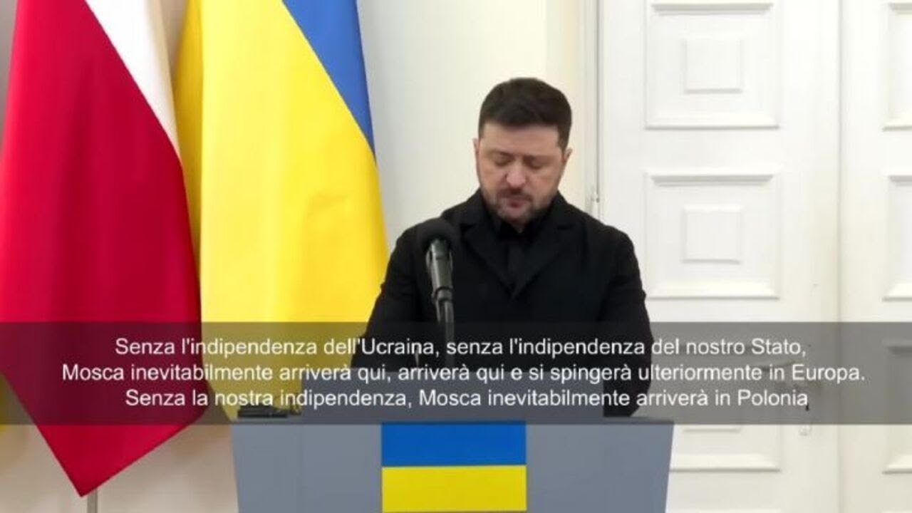 Zelensky: Se Ucraina sconfitta, Russia inevitabilmente arriverà in Polonia