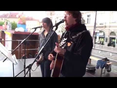 2MS - 2MS - O rozmačkaných jeřabinách