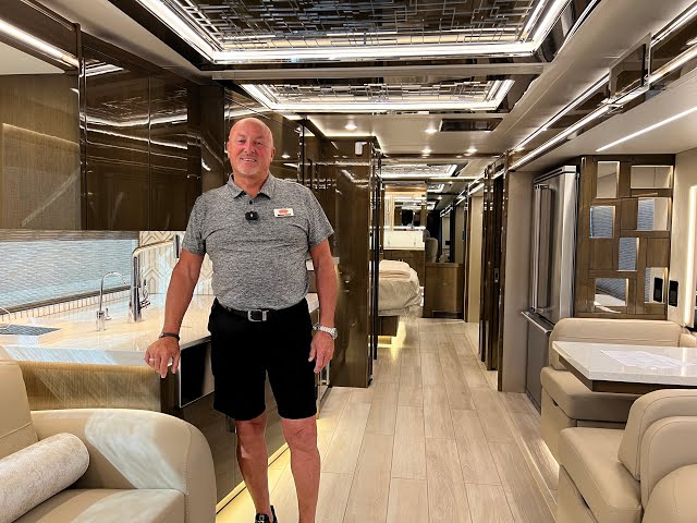 Preview image of 2024 Newmar King Aire 4596 (17N231821) youtube video